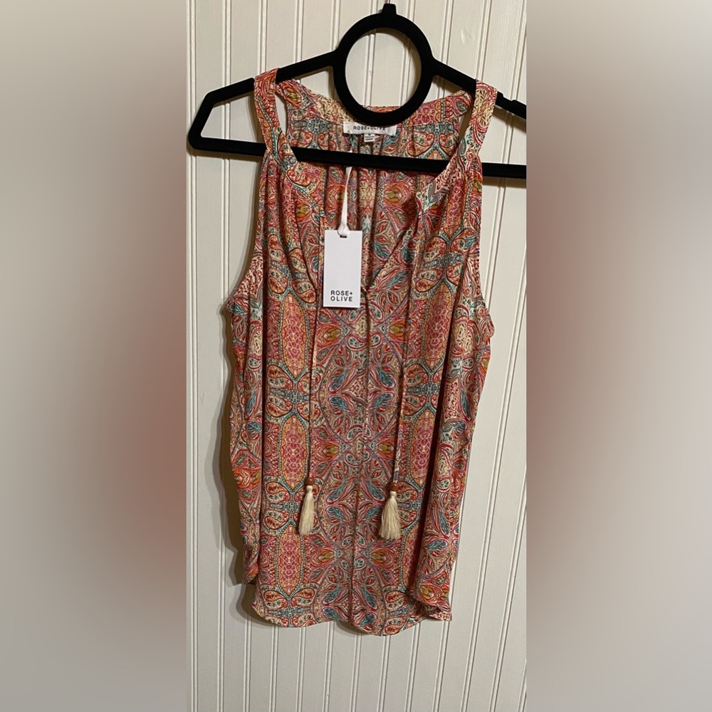 NWT OLIVE + ROSE BOHO TOP SIZE MEDIUM